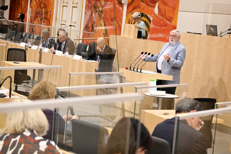 Am Rednerpult: EU-Kommissar a.D. Franz Fischler zum Thema ‚Die peripheren Regionen stärken‘ 