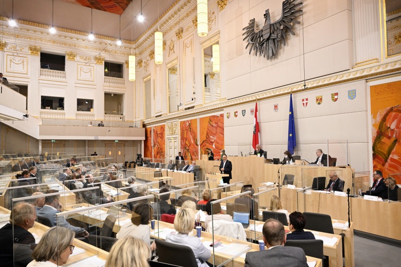 Am Rednerpult: Landeshauptmann Burgenland Hans Peter Doskozil zum Thema ‚Unsere Initiativen für eine starke Region‘