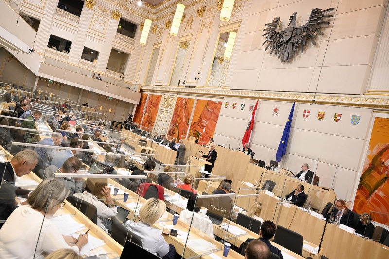 Am Rednerpult: Direktor des Österreichischen Institutes für Wirtschaftsforschung Gabriel Felbermayr zum Thema ‚Stärken und Schwächen der österreichischen Regionen‘