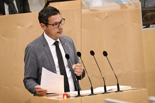 Bundesrat Peter Raggl (ÖVP)am Rednerpult