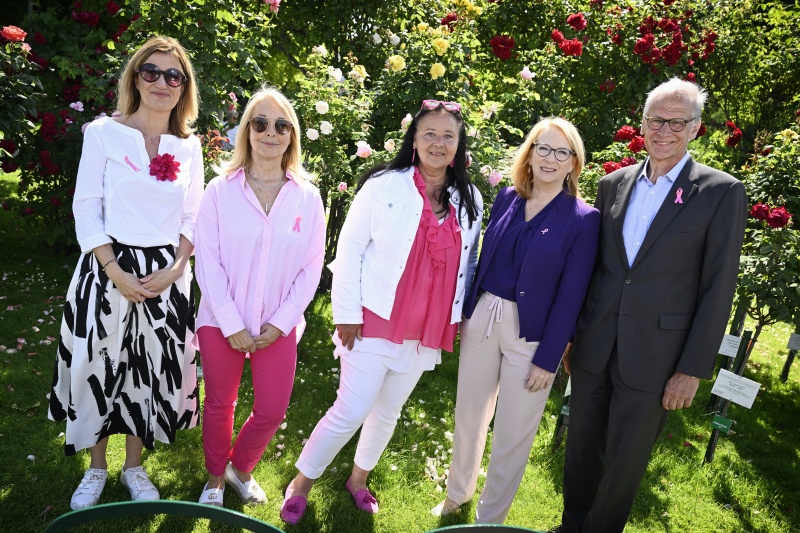Von links: Linda Zajer, Uschi Pöttler-Fellner, Doris Kiefhaber, Zweite Nationalratspräsidentin Doris Bures (SPÖ), Paul Sevelda