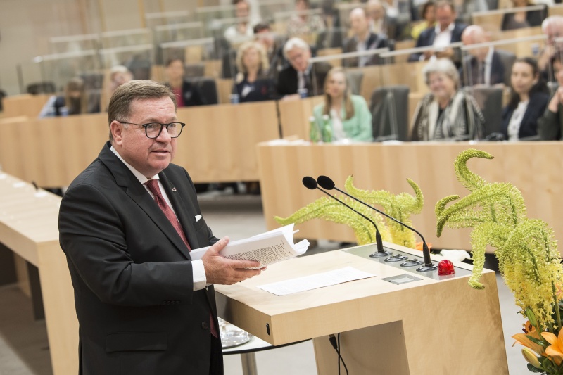 Am Rednerpult: Volksanwalt Werner Amon