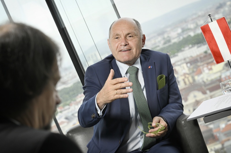 Interview im Restaurant Loft. Nationalratspräsident Wolfgang Sobotka (ÖVP)