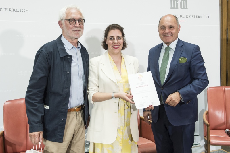 Preisträger Demokratiepreis 2020. Von links: Kuno Sohm, Initiativ_Gruppe BürgerInnen-Räte Lisa Praeg, Nationalratspräsident Wolfgang Sobotka (ÖVP)