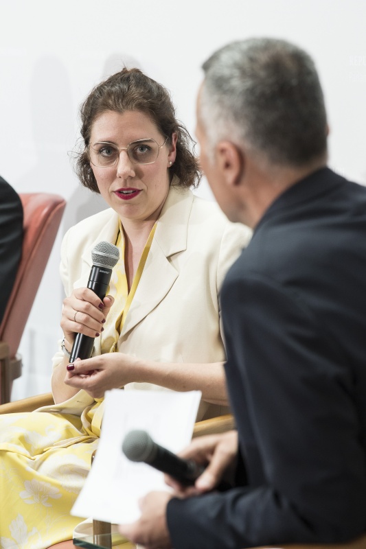 Am Podium: Initiativ_Gruppe BürgerInnen-Räte Lisa Praeg