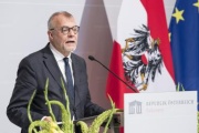 Am Rednerpult: Nationalratsabgeordneter Harald Troch (SPÖ)