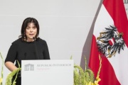 Am Rednerpult: Nationalratsabgeordnete Agnes Totter (ÖVP)