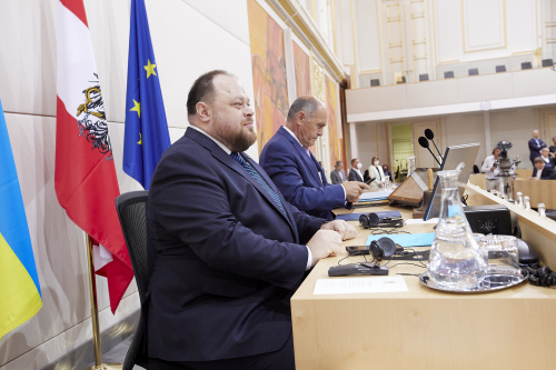 Von rechts: Nationalratspräsident Wolfgang Sobotka (ÖVP), Parlamentspräsident der Ukraine Ruslan Stefantschuk