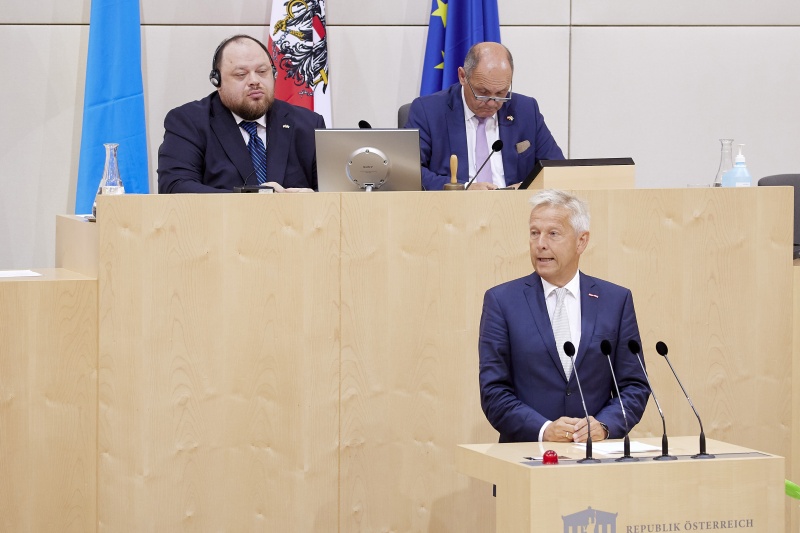 Am Rednerpult Nationalratsabgeordneter Reinhold Lopatka (ÖVP)