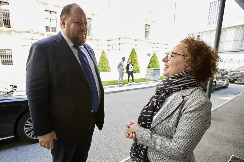 Begrüßung, von links: Parlamentspräsident der Ukraine Ruslan Stefantschuk, Bundesratspräsidentin Christine Schwarz-Fuchs (ÖVP)