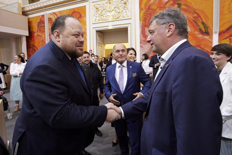 Von links: Parlamentspräsident der Ukraine Ruslan Stefantschuk, Nationalratspräsident Wolfgang Sobotka (ÖVP), Nationalratsabgeordneter Jörg Leichtfried (SPÖ)