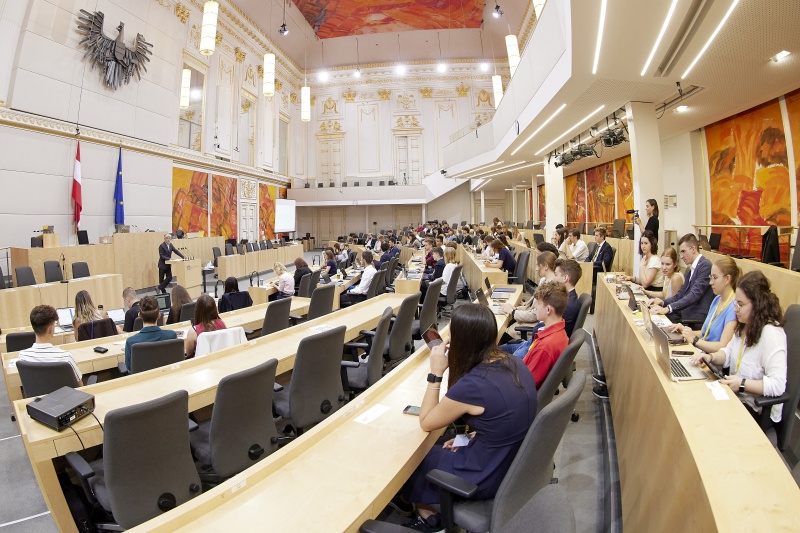 Einleitende Worte Parlamentsdirektor Harald Dossi