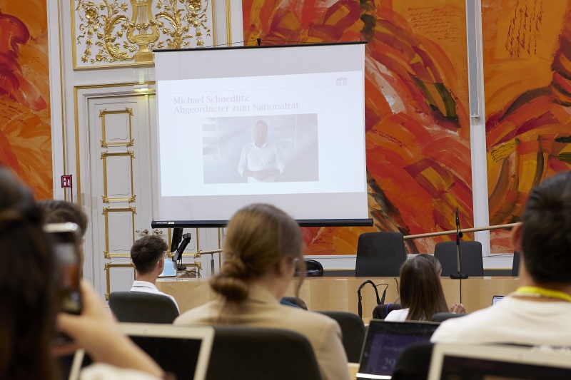 Videostatement Nationalratsabgeordneter Michael Schnedlitz (FPÖ)