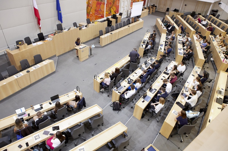 Am Rednerpult Bundesschulsprecherin Susanna Öllinger