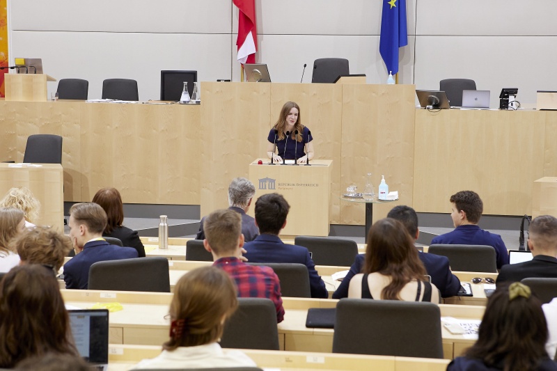 Am Rednerepult Bundesschulsprecherin Susanna Öllinger