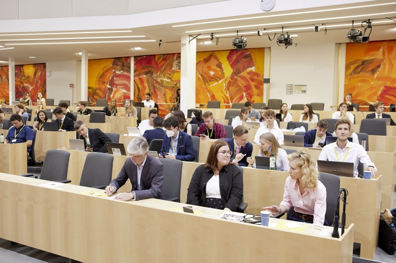 Blick auf die Delegierten