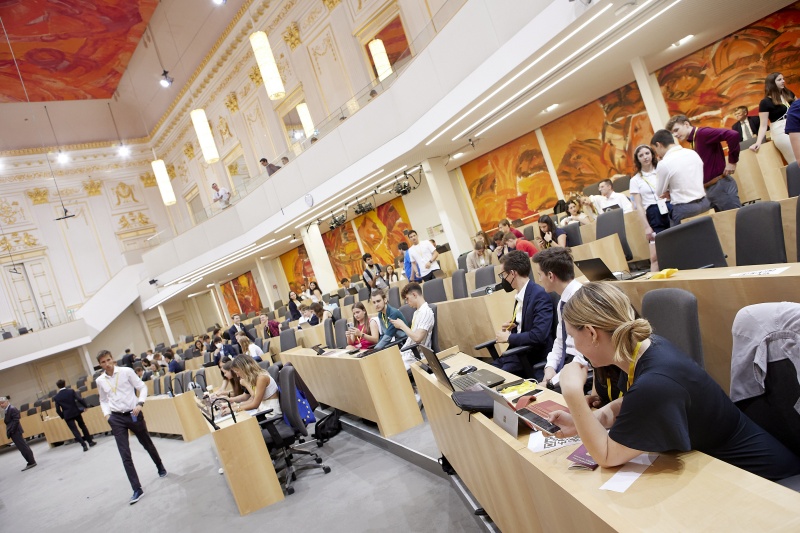 Blick auf die Delegierten