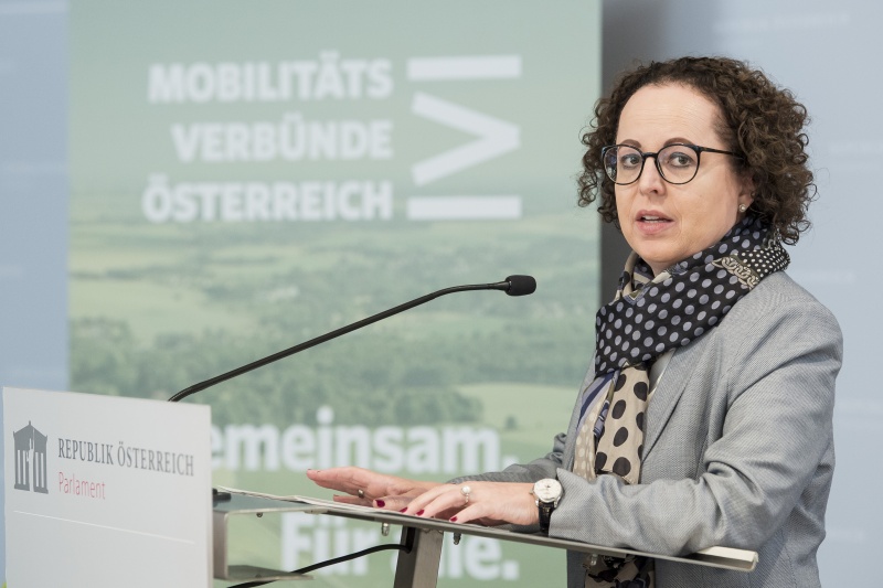 Eröffnungsworte Bundesratspräsidentin Christine Schwarz-Fuchs (ÖVP)