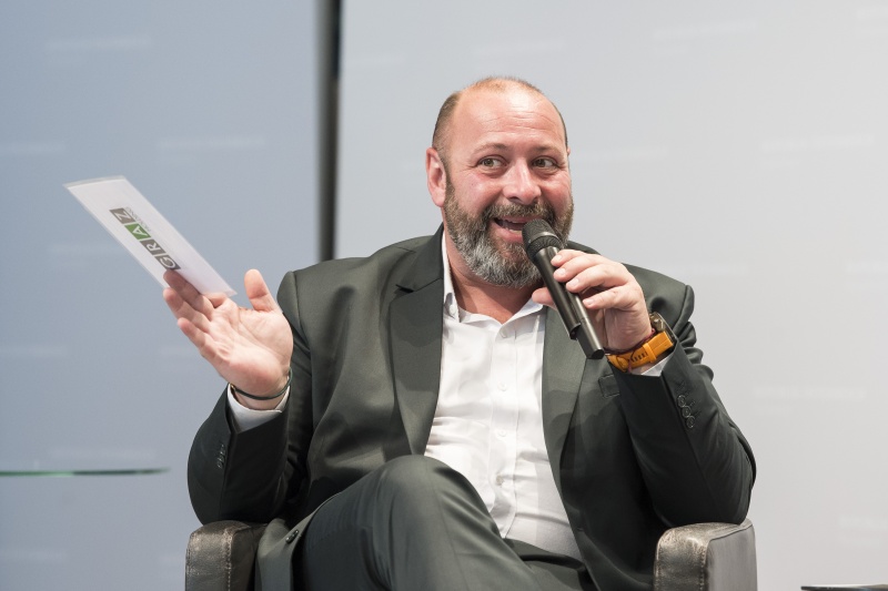 Am Podium: Vorstandsdirektor Mobilität und Freizeit der Holding Graz Mark Perz