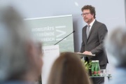 Präsentation der "Mobilitätsverbünde Österreich"- ARGE ÖVV Geschäftsleiter Alexander Klein