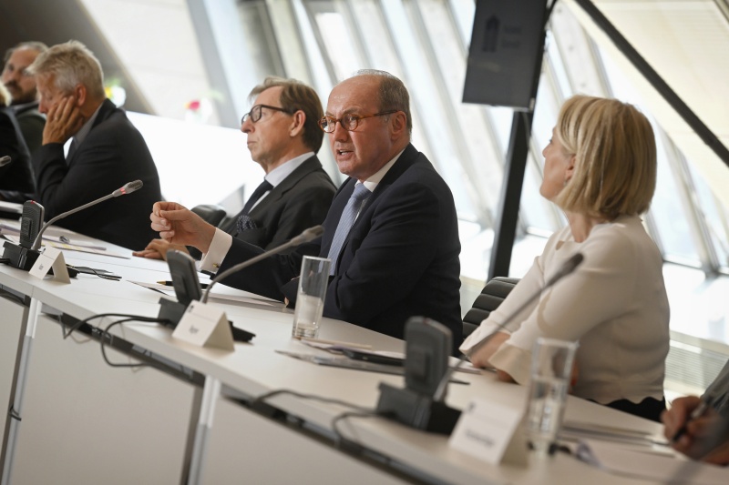 Europaabgeordneter Othmar Karas (ÖVP) am Wort