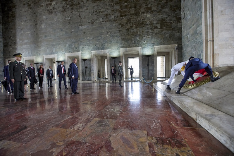 Kranzniederlegung. Nationalratspräsident Wolfgang Sobotka (ÖVP)