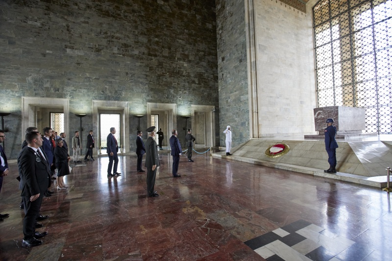 Kranzniederlegung. Nationalratspräsident Wolfgang Sobotka (ÖVP)