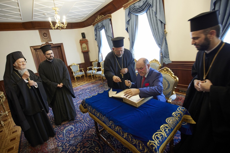 Gästebucheintrag von Nationalratspräsident Wolfgang Sobotka (ÖVP)