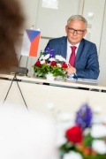 David Smoliak, Vorsitzender des Ausschusses für EU Angelegenheiten des tschechischen Senats während des Arbeitsgesprächs