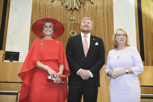Besuch der Parlamentsbaustelle. Von rechts: Zweite Nationalratspräsidentin Doris Bures (SPÖ), S.M. König Willem Alexander mit I.M. Königin Maxima von Oranje-Nassau