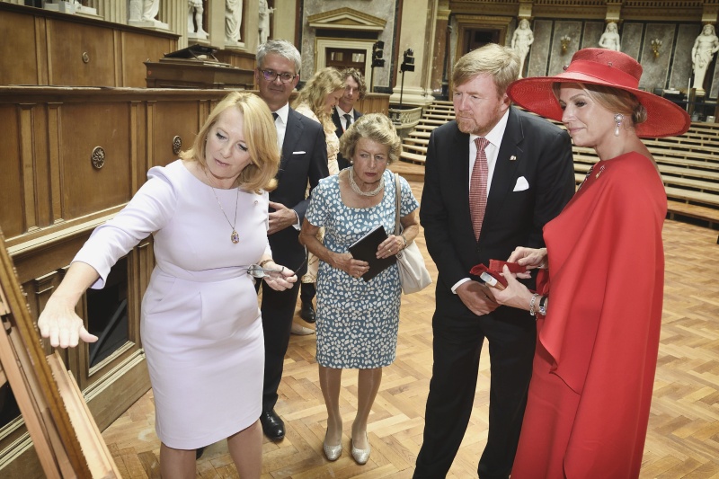 Besuch der Parlamentsbaustelle. Von rechts: I.M. Königin Maxima mit S.M. König Willem Alexander von Oranje-Nassau, Zweite Nationalratspräsidentin Doris Bures (SPÖ)