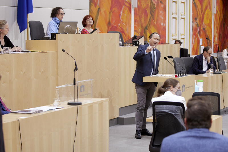 Am Rednerpult Bundesrat Günter Kovacs (SPÖ)