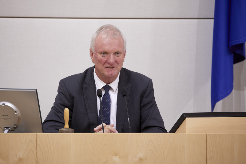 Vizepräsident des Bundesrates Günter Novak (SPÖ) am Präsidium