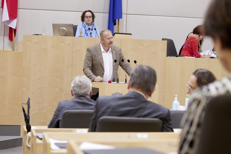 Am Rednerpult Bundesrat Markus Leinfellner (FPÖ)