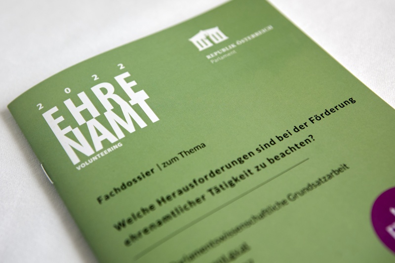 Fachdossier Ehrenamt