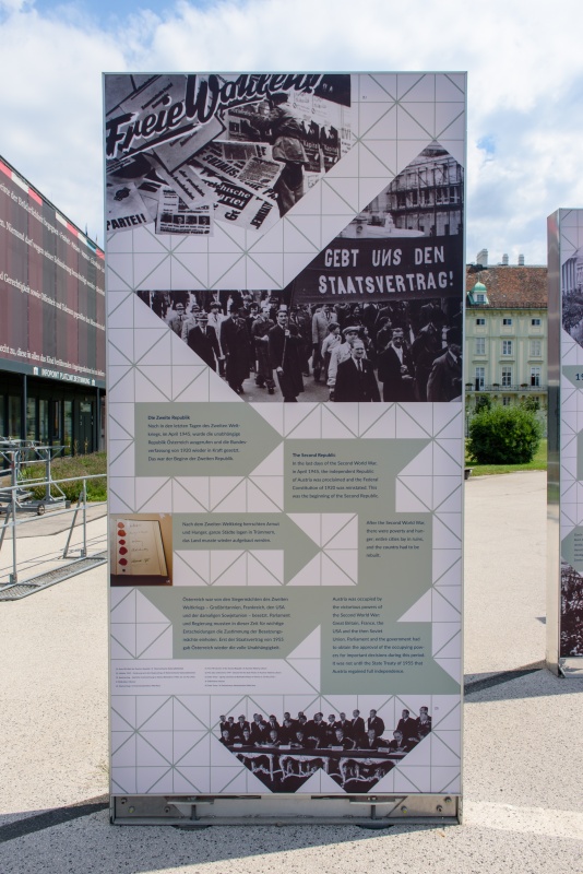 Die Zweite Republik - Stele 9 Rückseite