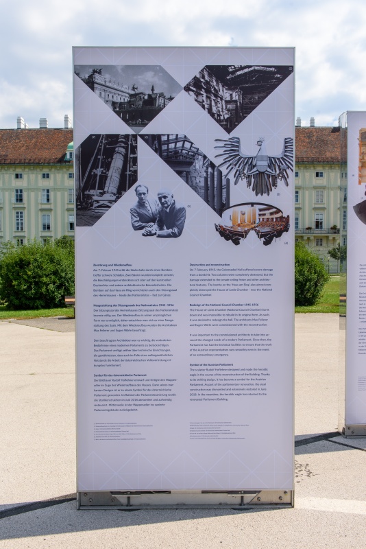 Bombenteffer, NR-Saal - Architekten Fellerer und Wörle - Stele 3 Rückseite