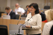 Fragestellerin Nationalratsabgeordnete Rosa Ecker (FPÖ)