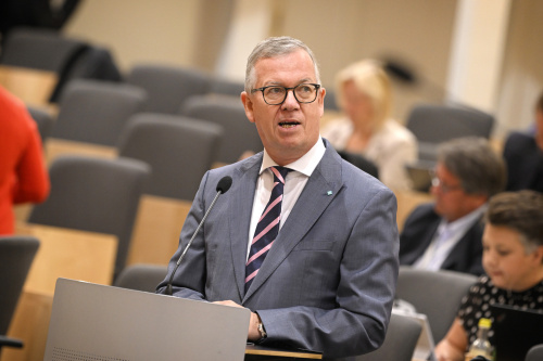 Fragesteller  Nationalratsabgeordneter Werner Saxinger (ÖVP)