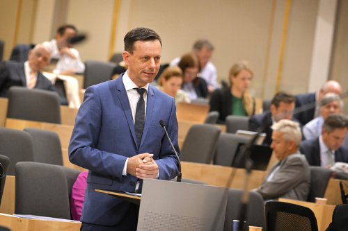 Fragesteller Nationalratsabgeordneter Ernst Gödl (ÖVP)
