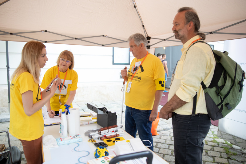 Infostand zu Seheinschränkungen
