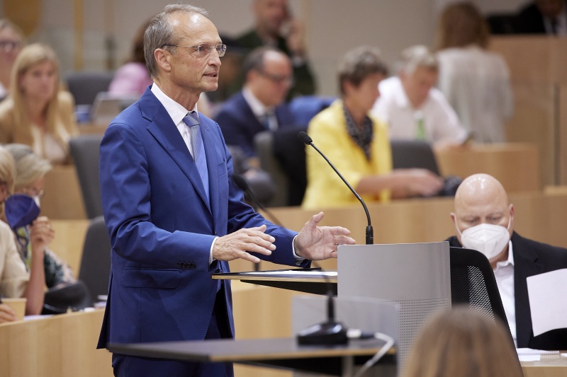 Fragesteller Nationalratsabgeordneter Wolfgang Gerstl (ÖVP)