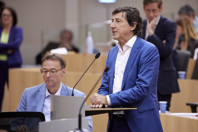 Fragesteller Nationalratsabgeordneter Johannes Margreiter (NEOS)