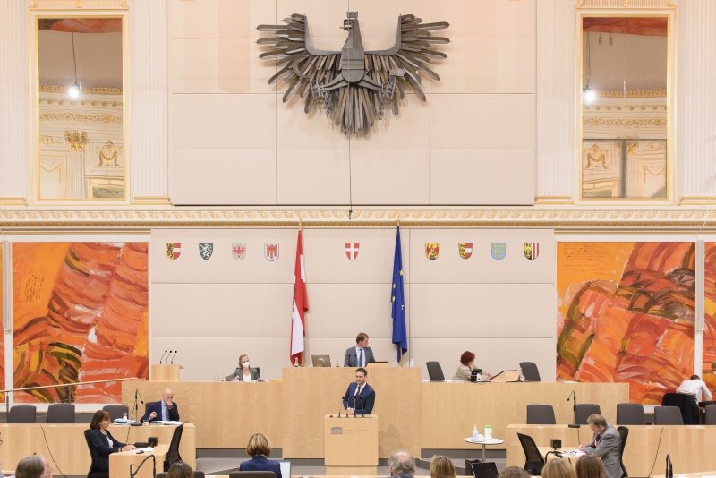 Bundesrat Sascha Obrecht (SPÖ) am Rednerpult