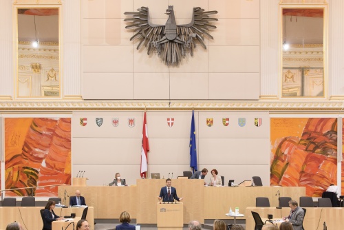 Bundesrat Sascha Obrecht (SPÖ) am Rednerpult