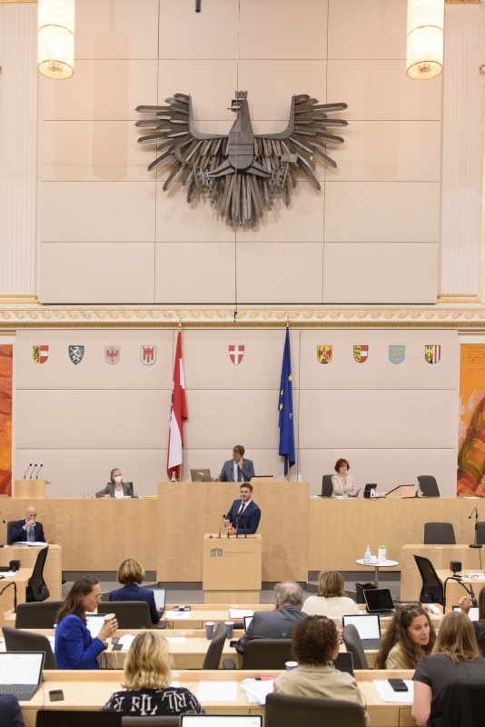 Bundesrat Sascha Obrecht (SPÖ) am Rednerpult