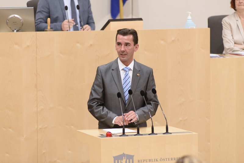 Bundesrat Josef Ofner (FPÖ) am Rednerpult