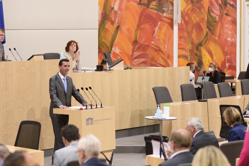 Bundesrat Josef Ofner (FPÖ) am Rednerpult