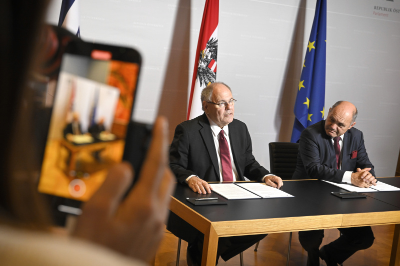 Von links: Dani Dayan, Nationalratspräsident Wolfgang Sobotka (ÖVP)