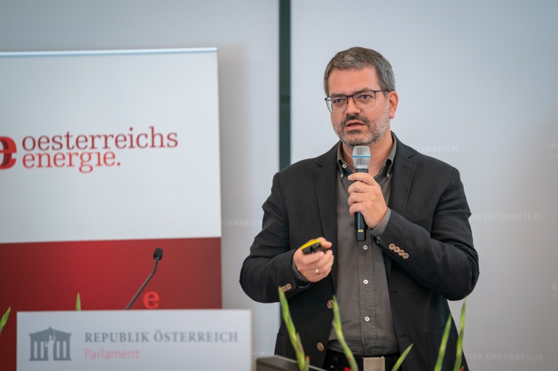 Präsentation der Studie durch Jaro Krieger-Lamina - Österreichische Akademie der Wissenschaften